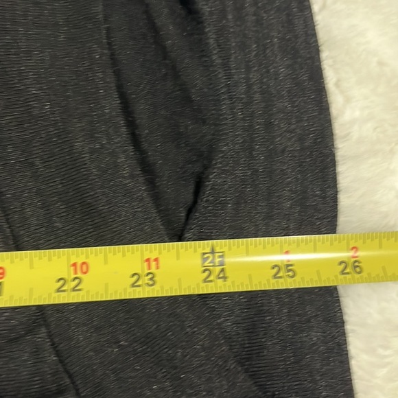 Aritzia Wilfred free sweater - Picture 5 of 6